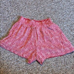 Knox Rose Red and White pattern Women's Shorts Wlastic waist stretchy